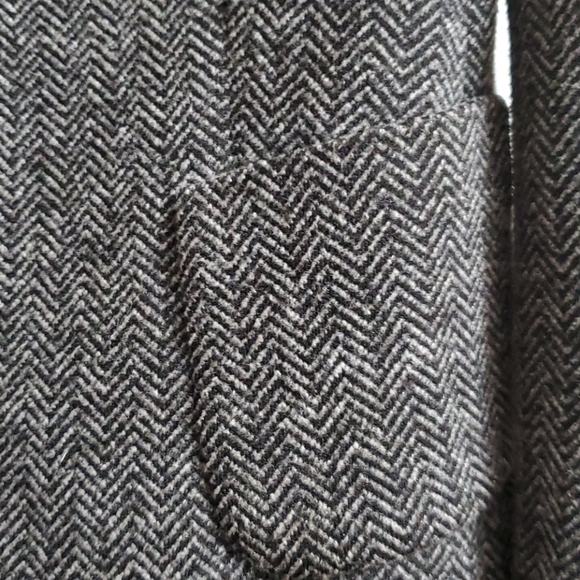 Tahari blazer - Picture 5 of 6